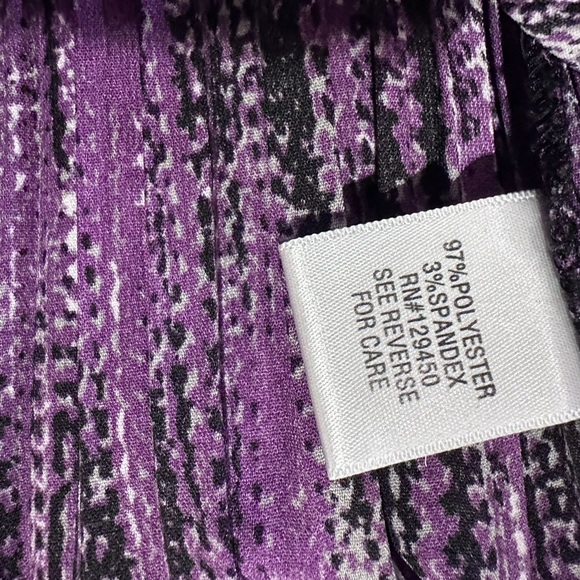 APT 9 Vintage purple and black pleated blouse - Picture 3 of 4